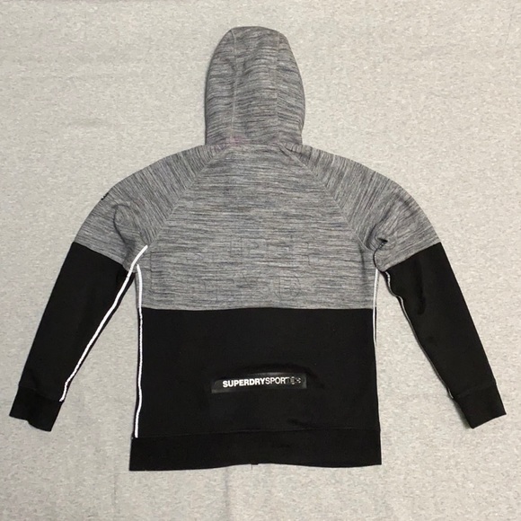 SOLD Superdry Training Gymtech Zip Hoodie - Picture 2 of 10